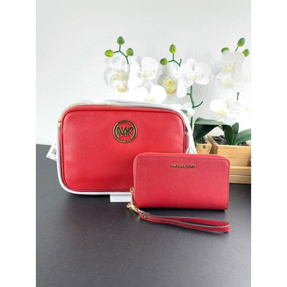 Michael Kors Fulton LG Crossbody + Wrist Red